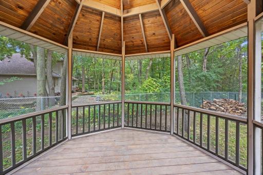 38308 Golden Oaks Trail, North Branch, MN 55056