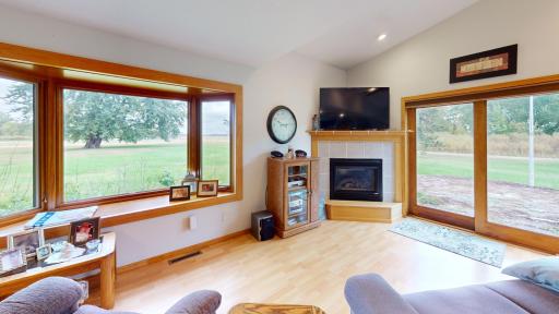 54732 110th Street, Wells, MN 56097