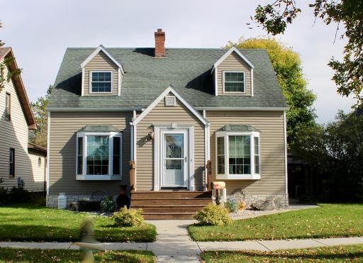 820 Horace Avenue N, Thief River Falls, MN 56701