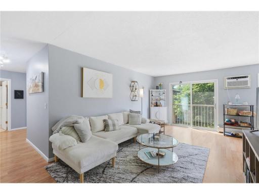 908 9th Avenue S, 7, Hopkins, MN 55343