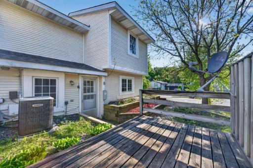 2023 Parkside Drive, Saint Paul, MN 55119