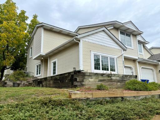 2023 Parkside Drive, Saint Paul, MN 55119