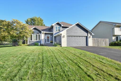 13171 Zion Street NW, Coon Rapids, MN 55448