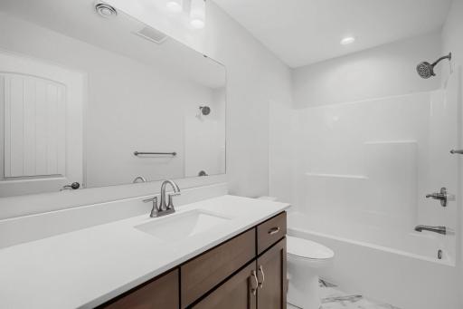 1130 136th St E - Web Quality - 024 - 24 Bathroom.jpg