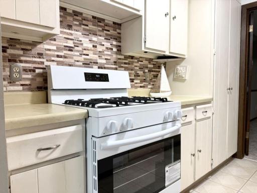 7608 Hampshire Avenue N, Brooklyn Park, MN 55428