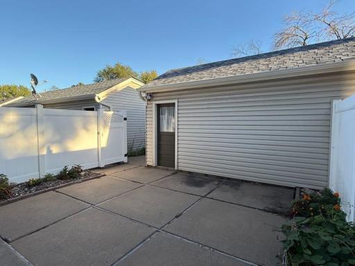 7608 Hampshire Avenue N, Brooklyn Park, MN 55428