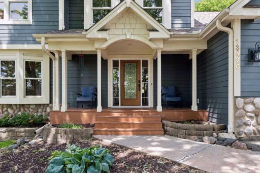 Enjoy coffee, cocktails, or casual meals on the front steps.