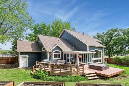 On half an acre in Minnetonka, the perfect setting for gatherings, casual meals, and relaxation.