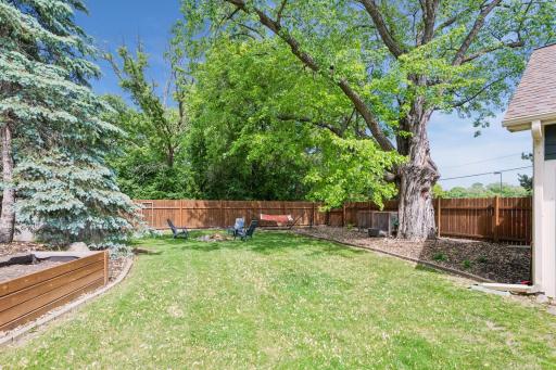 The perfect space for lawn games or kiddie pools!