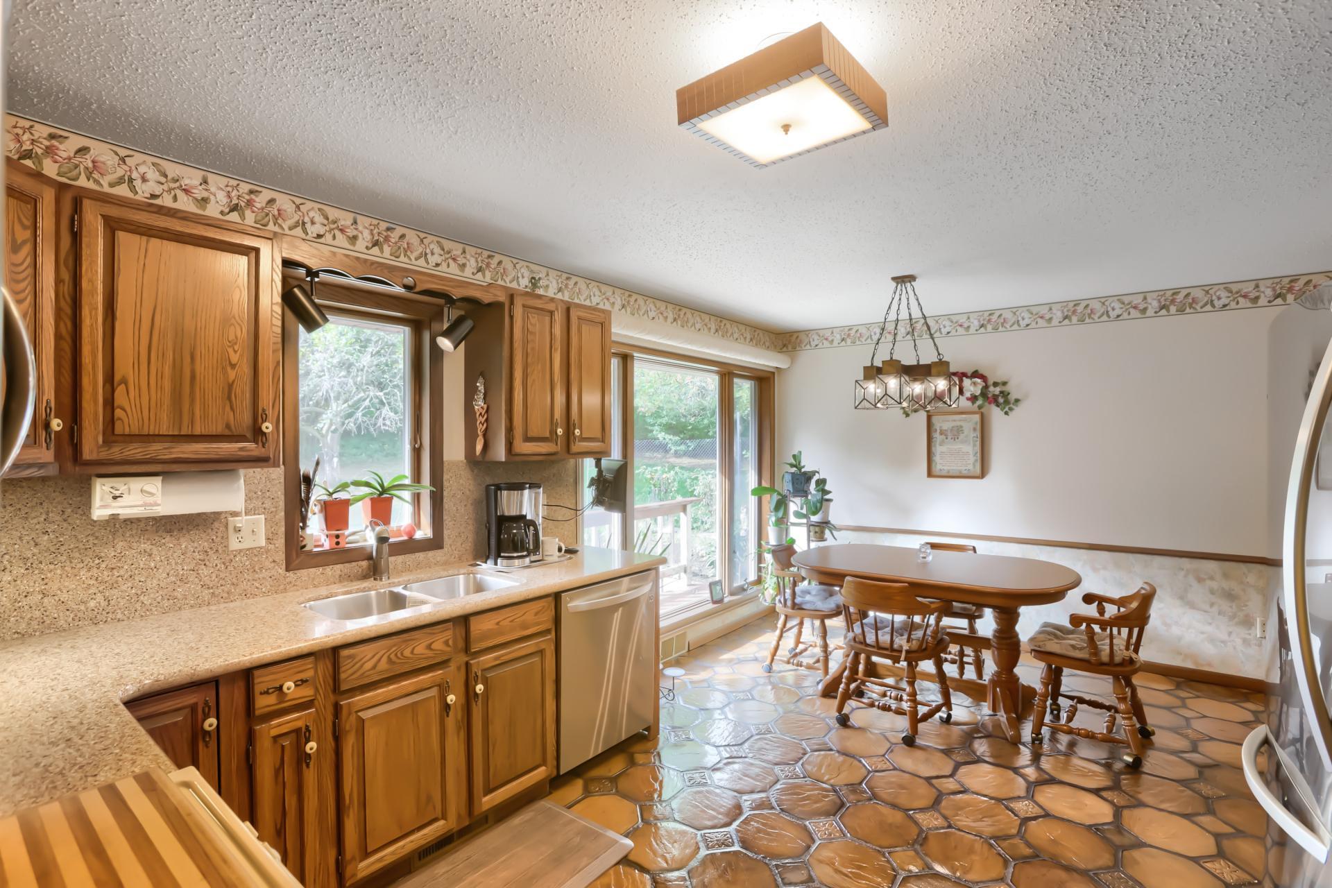 9900 Primrose Ave N Kitchen