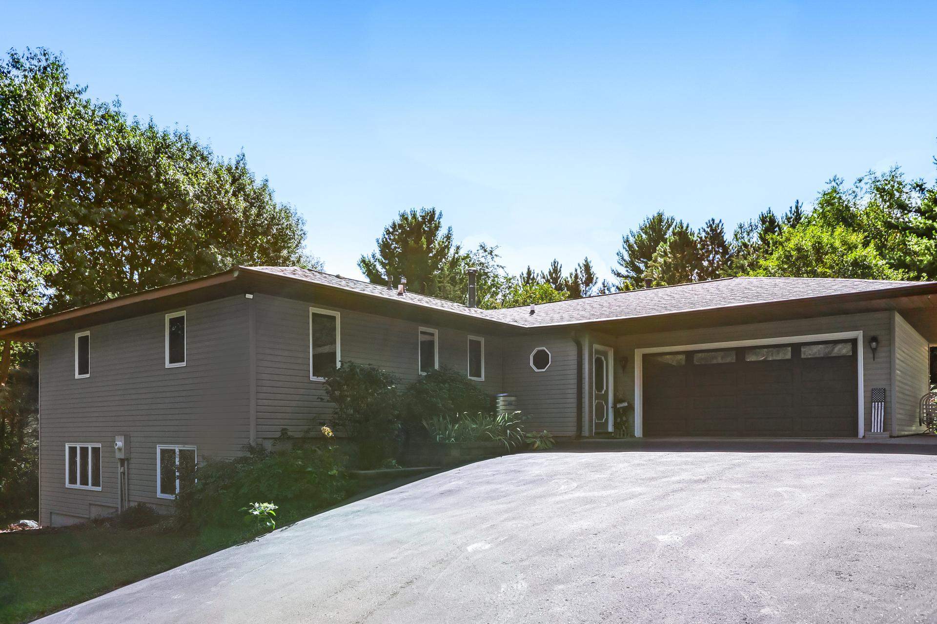9900 Primrose Ave Front view