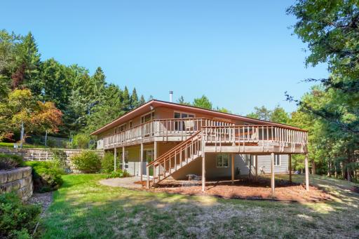 9900 Primrose Avenue N, Stillwater, MN 55082