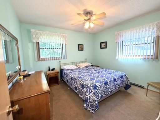 514 4th Avenue SE, Stewartville, MN 55976