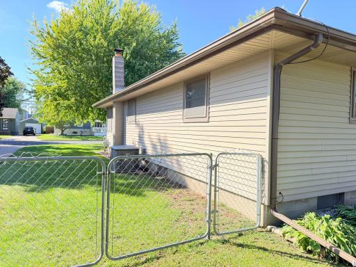 514 4th Avenue SE, Stewartville, MN 55976