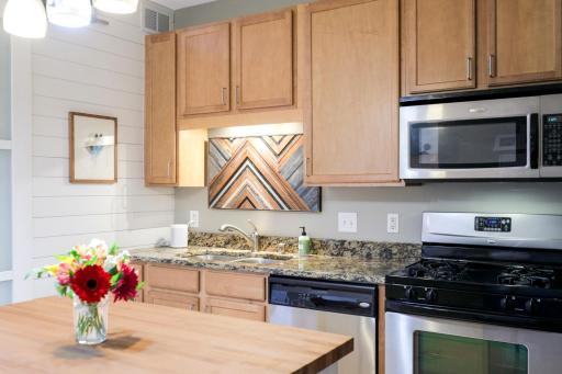 15 E Franklin Avenue, 208, Minneapolis, MN 55404