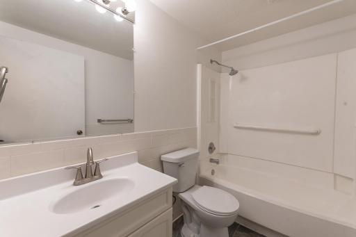 1701 Quail Roost Drive, North Mankato, MN 56003