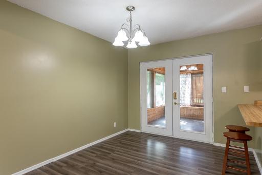 1701 Quail Roost Drive, North Mankato, MN 56003