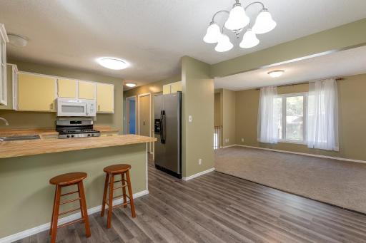 1701 Quail Roost Drive, North Mankato, MN 56003