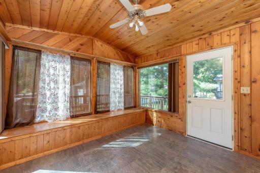 1701 Quail Roost Drive, North Mankato, MN 56003