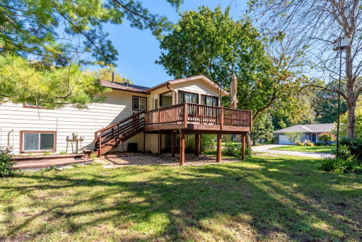 1701 Quail Roost Drive, North Mankato, MN 56003