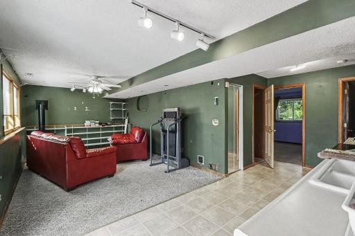 7850 Grinnell Court E, Lakeville, MN 55044