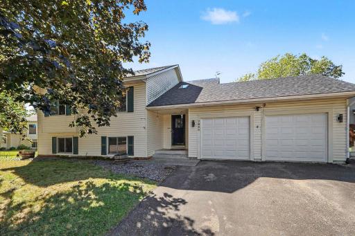 7850 Grinnell Court E, Lakeville, MN 55044