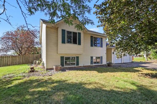 7850 Grinnell Court E, Lakeville, MN 55044
