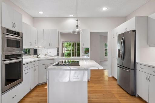 145 Edgewood Court, Wayzata, MN 55391