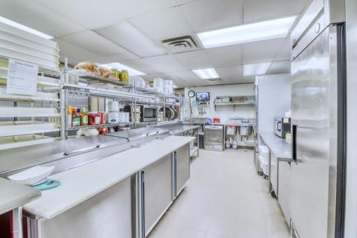 41 N Broadway, Pelican Rapids, MN 56572