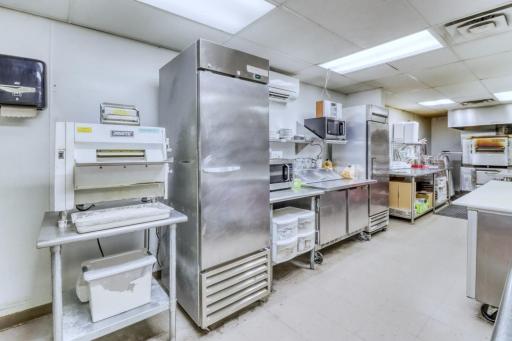 41 N Broadway, Pelican Rapids, MN 56572