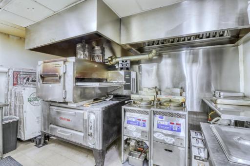 41 N Broadway, Pelican Rapids, MN 56572