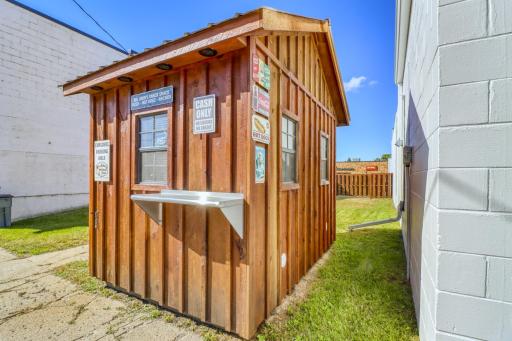 41 N Broadway, Pelican Rapids, MN 56572