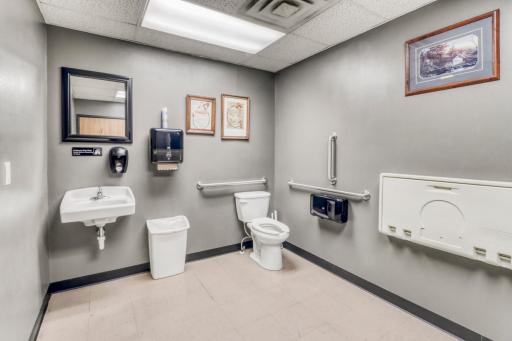 41 N Broadway, Pelican Rapids, MN 56572