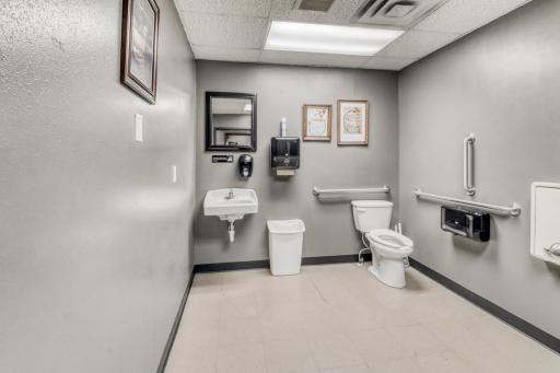 41 N Broadway, Pelican Rapids, MN 56572