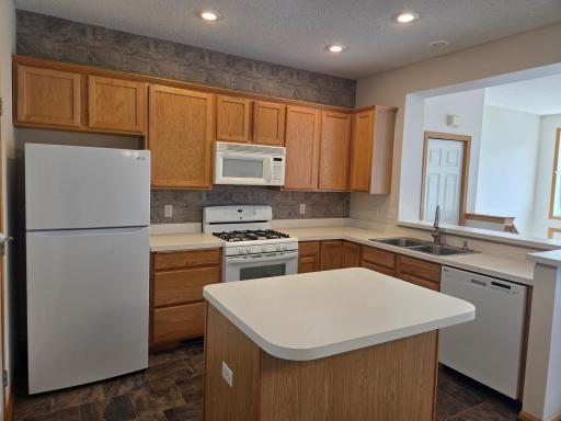 2387 Eagle Trace Lane, Woodbury, MN 55129