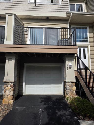 2387 Eagle Trace Lane, Woodbury, MN 55129
