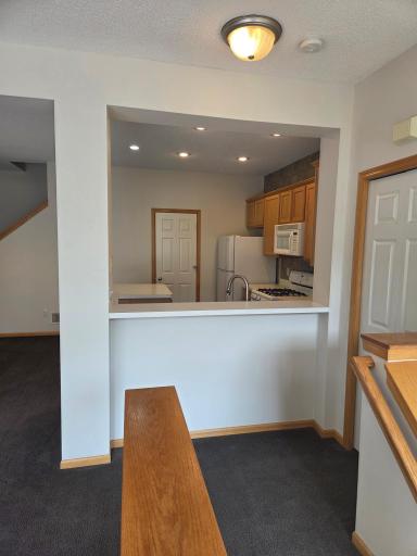 2387 Eagle Trace Lane, Woodbury, MN 55129
