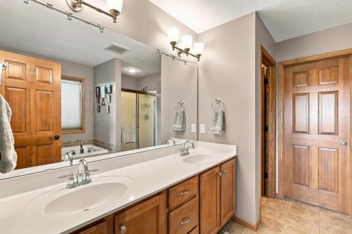 18344 Lake Forest Drive, Lakeville, MN 55044