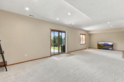 18344 Lake Forest Drive, Lakeville, MN 55044