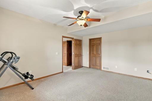 18344 Lake Forest Drive, Lakeville, MN 55044
