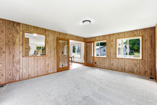 405 Green Avenue SE, Watertown, MN 55388