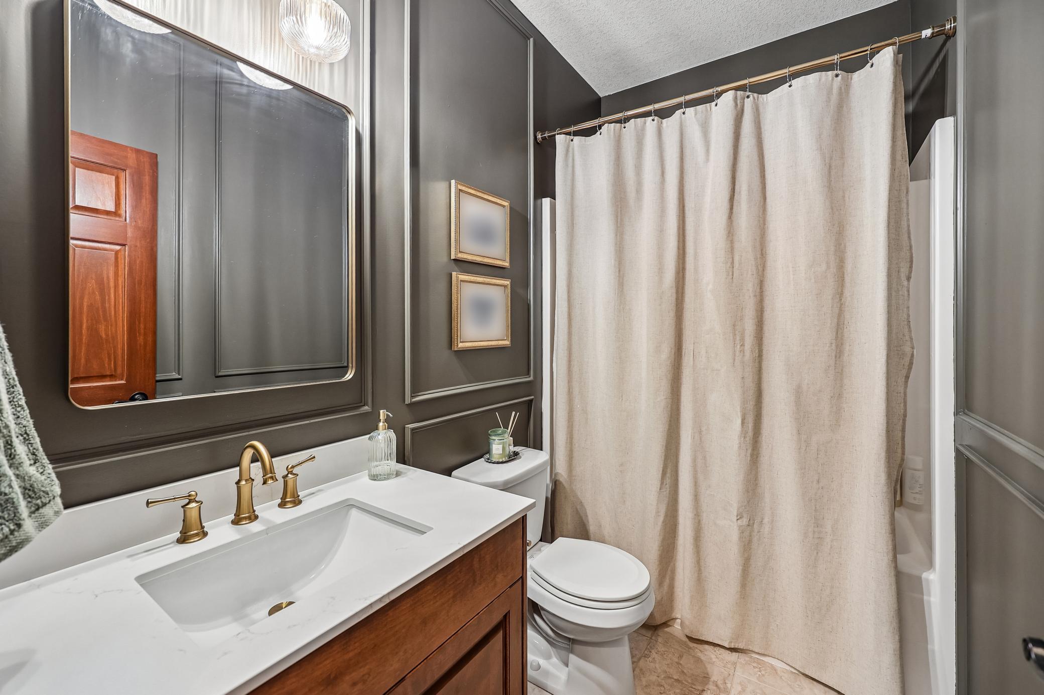 Upstairs - Guest Bathroom.jpg