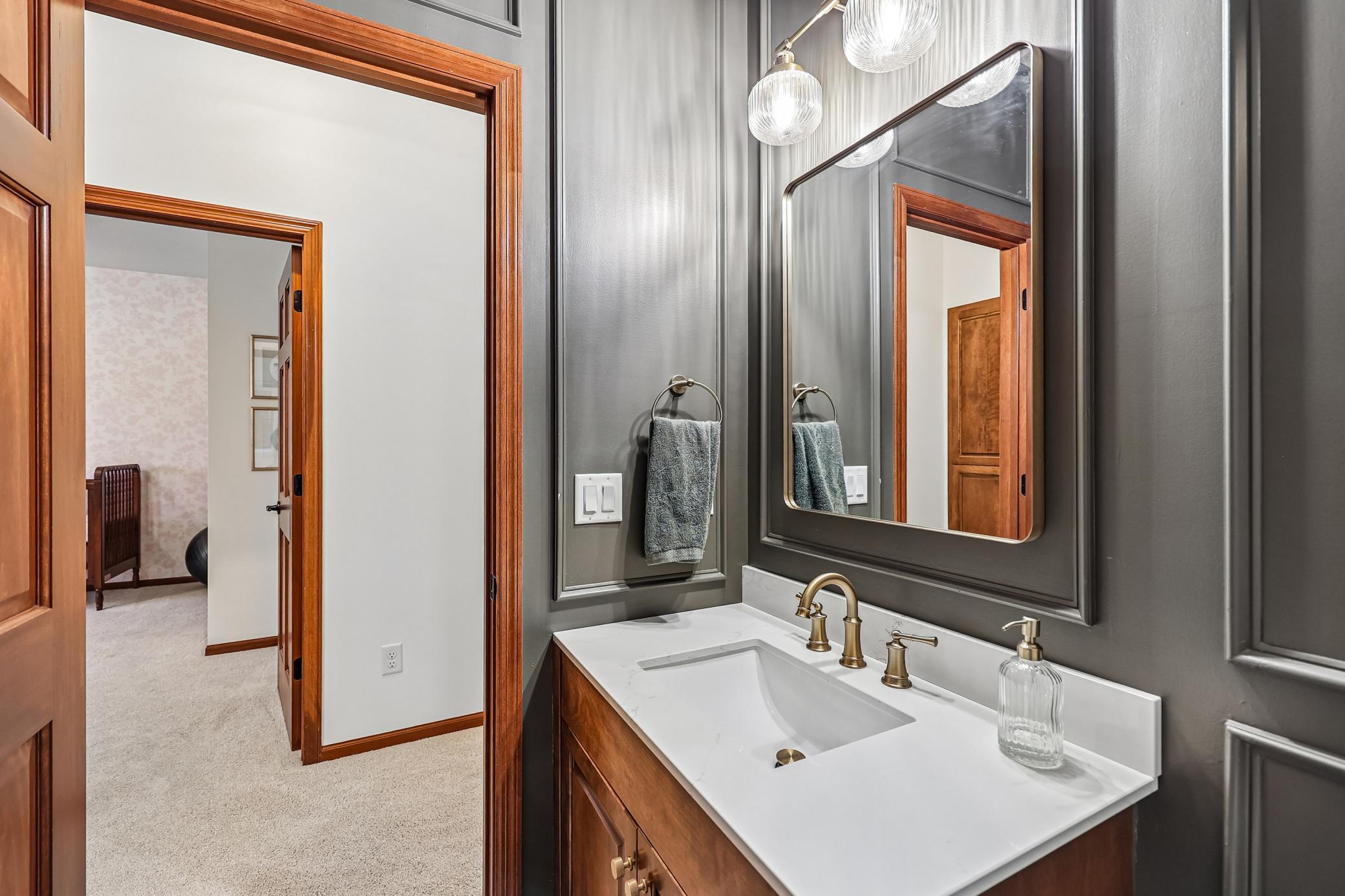 Upstairs - Guest Bathroom (2).jpg