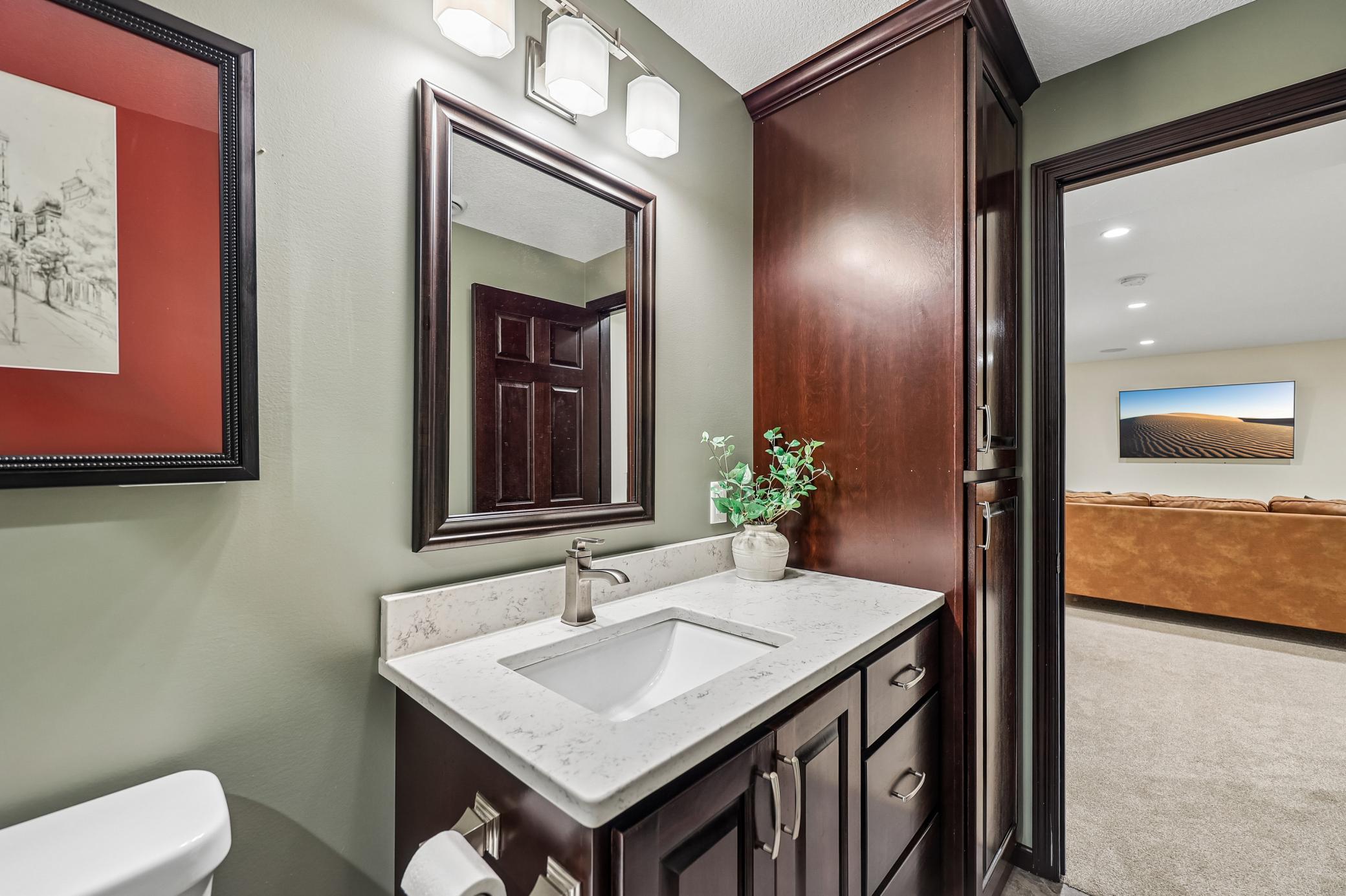 Downstairs - Bathroom (2).jpg