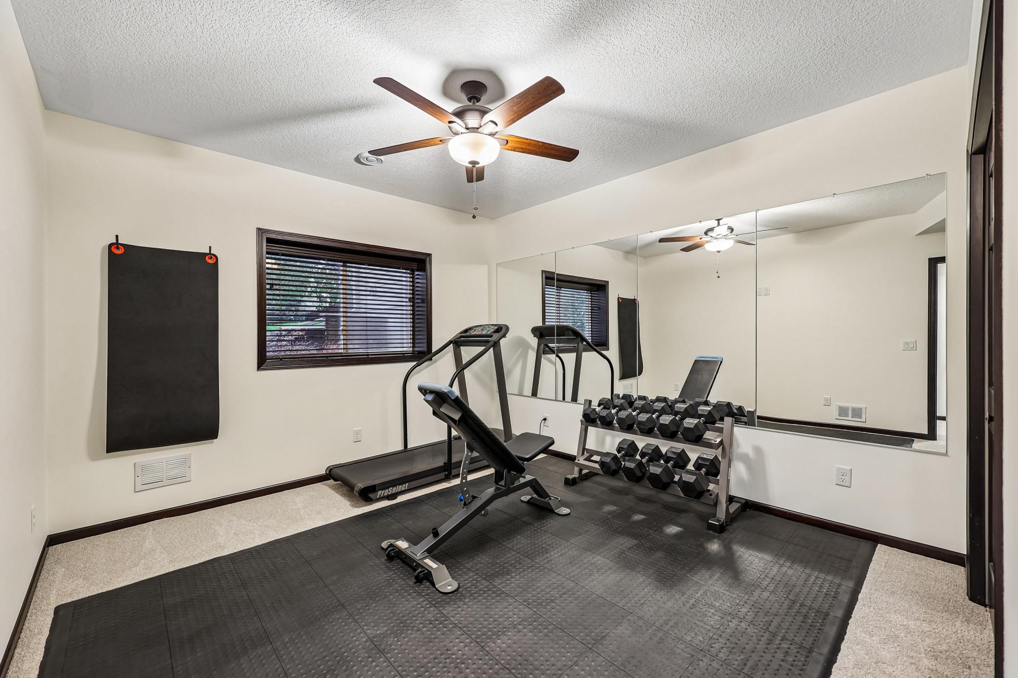 Downstairs - Bedroom #4.jpg