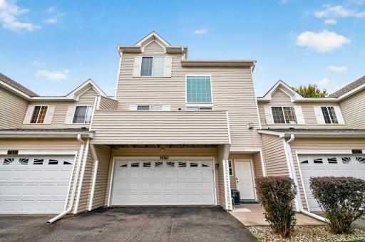 17679 Hackberry Court, Eden Prairie, MN 55347