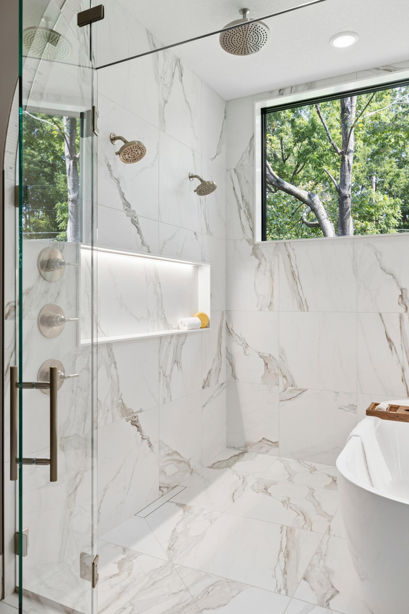 Primary Ensuite Bath/ Wet room - Shower & Soaking Tub