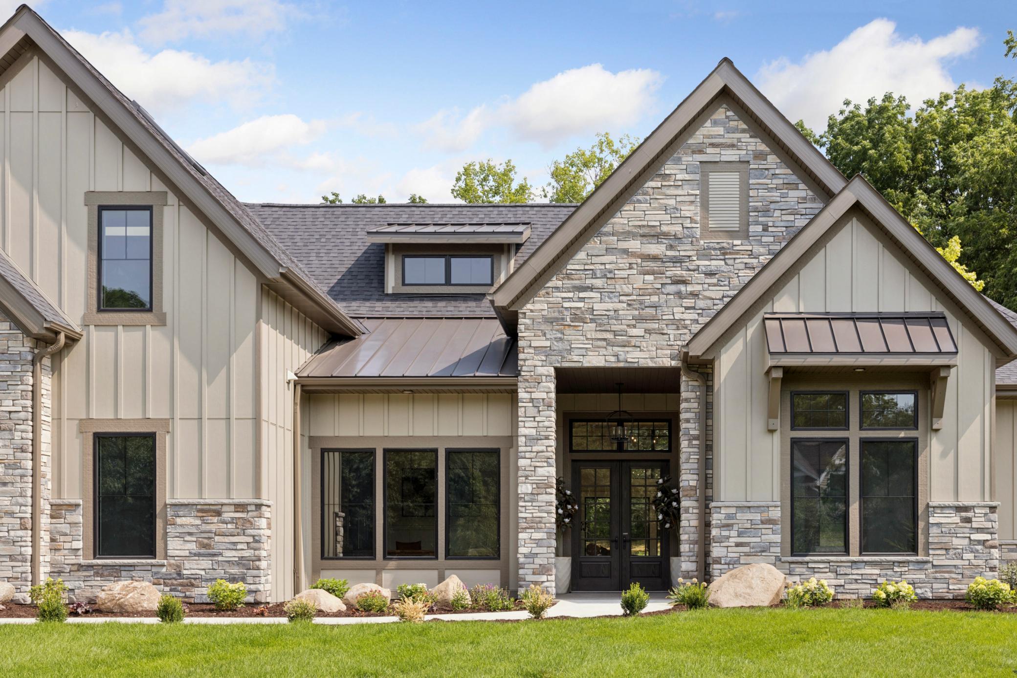 Welcome Home! 6205 Hillside Road