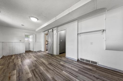 1803 2nd Avenue SW, Austin, MN 55912