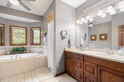 1565 Dell Place, Owatonna, MN 55060